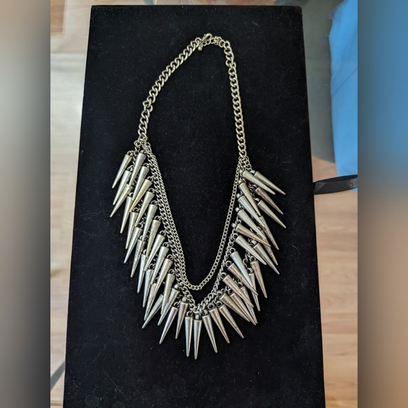 Rockstar Necklace - Picture 2 of 5